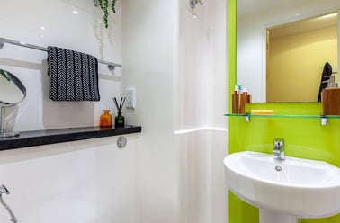 Dean Street, City Centre, Bangor - Image 3